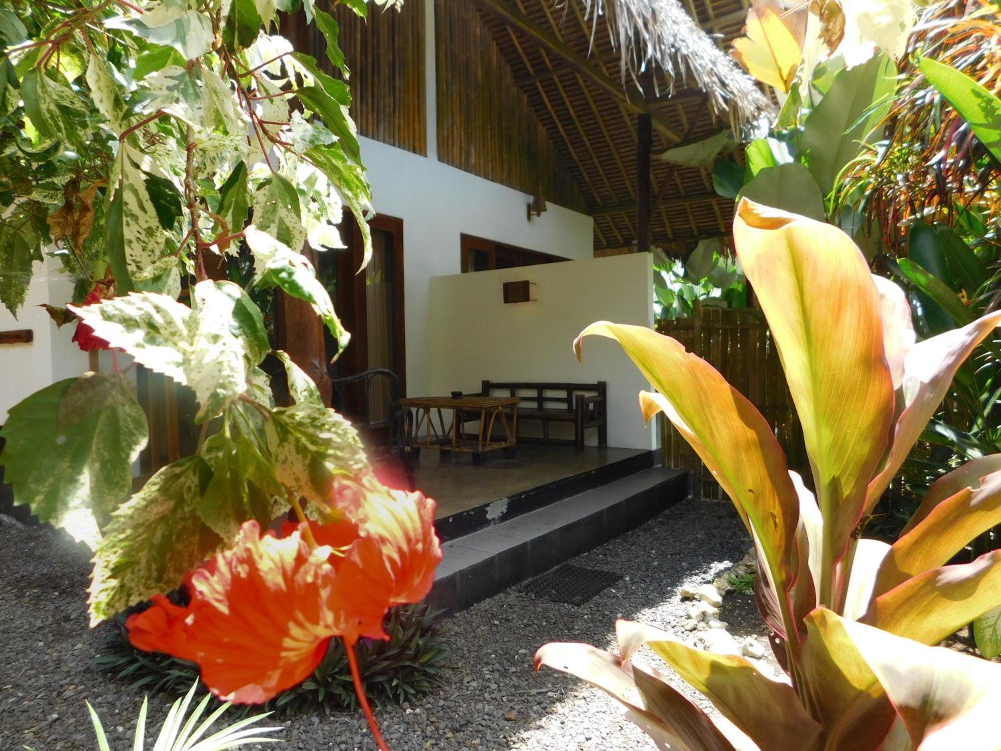 Batukaras Rnv Eco Resort Bungalows מראה חיצוני תמונה