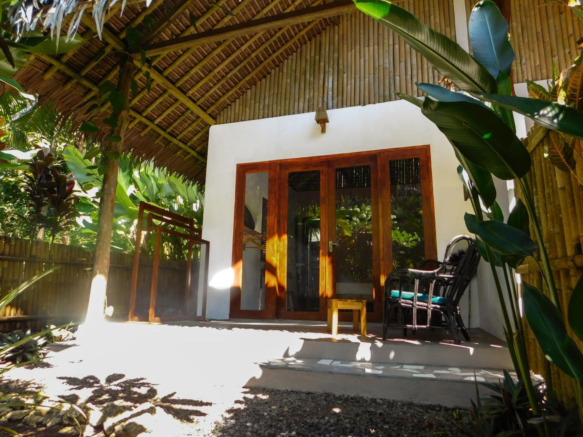 Batukaras Rnv Eco Resort Bungalows מראה חיצוני תמונה