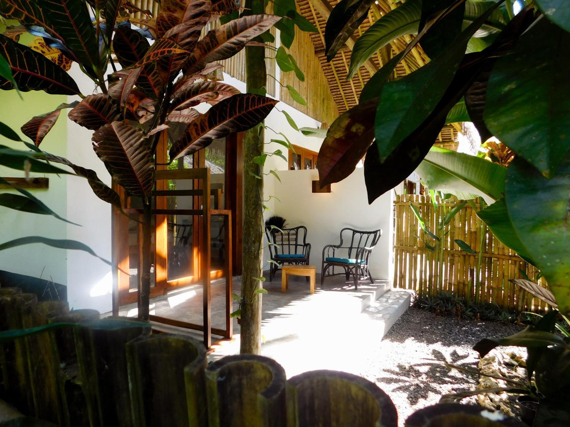 Batukaras Rnv Eco Resort Bungalows מראה חיצוני תמונה