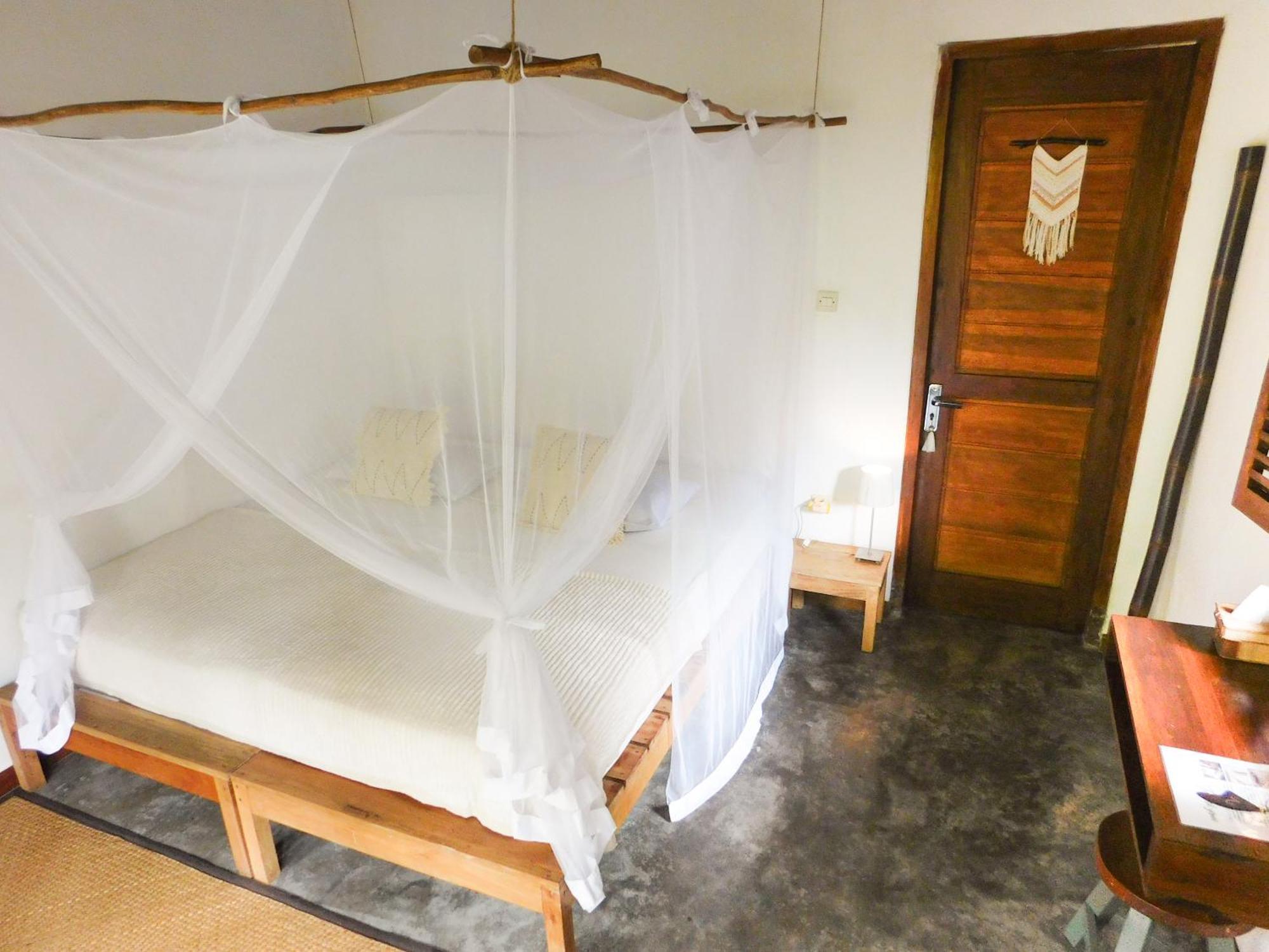 Batukaras Rnv Eco Resort Bungalows מראה חיצוני תמונה